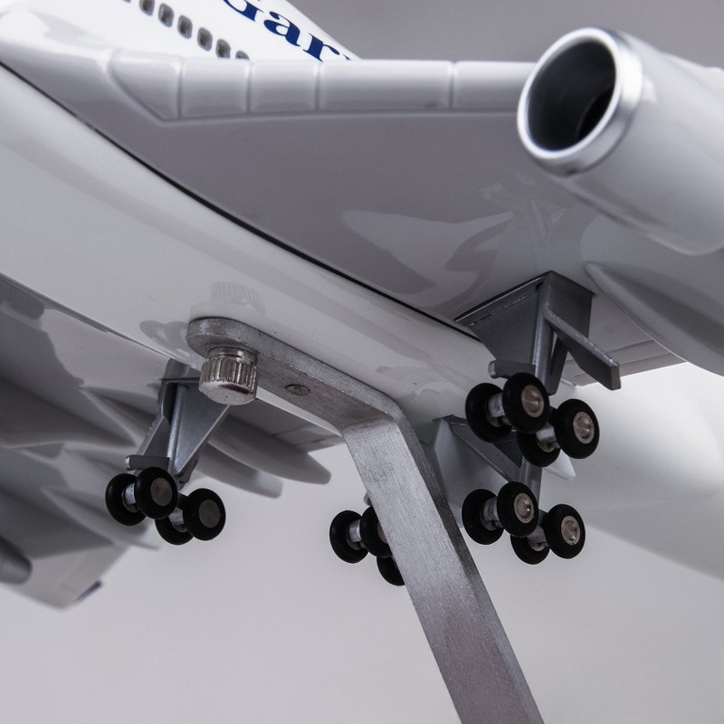 ชุดประกอบโมเดลเครื่องบินการูด้ - Model Kit Indonesia บทวิจารณ์และราคา