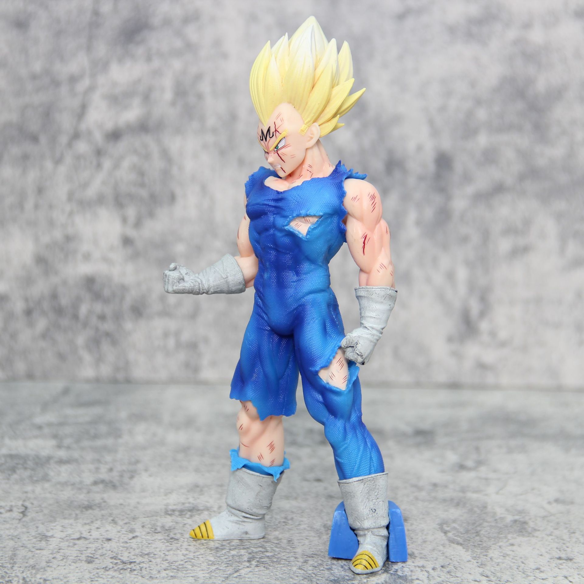 ดราก้อนบอล แซด ซูเปอร์ไซย่า เจ - Model Kit Vegeta บทวิจารณ์และราคา