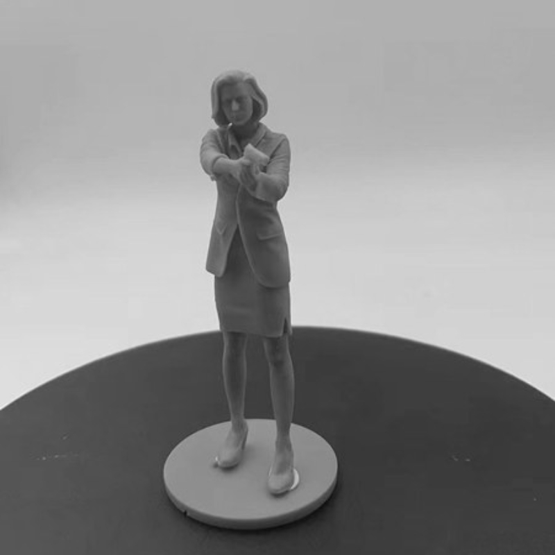 Gillian Anderson Cully 75มมชุด - Model Kit Reshiram บทวิจารณ์และราคา