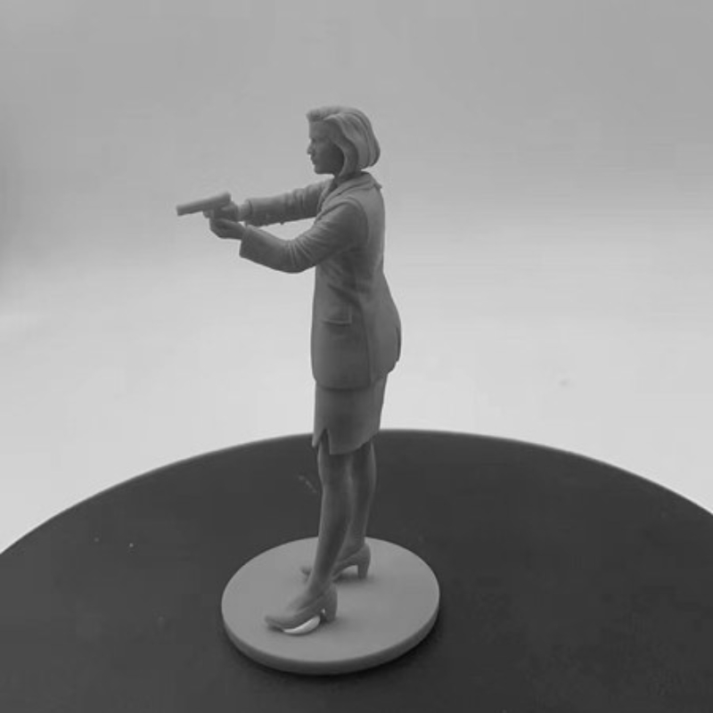 Gillian Anderson Cully 75มมชุด - Model Kit Reshiram บทวิจารณ์และราคา